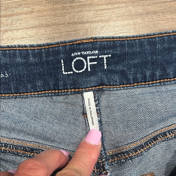 LOFT Distressed Blue Jeans - Picture 2 of 8